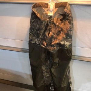 Northwest Territory men’s mossy oak camo hunting pants